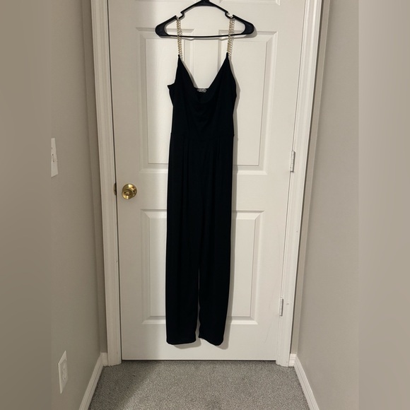 J for Justify Pants - NWT LG BLACK FLOWY JUMPSUIT W/GOLD CHAIN STRAPS!